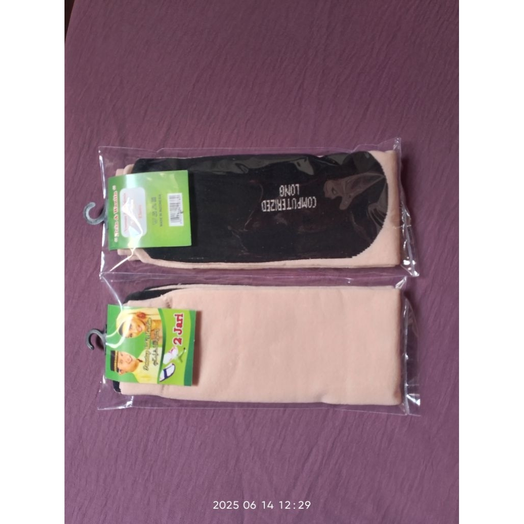 Kaos kaki jempol muslimah long (panjang) sekitar lutut/telapak hitam XL