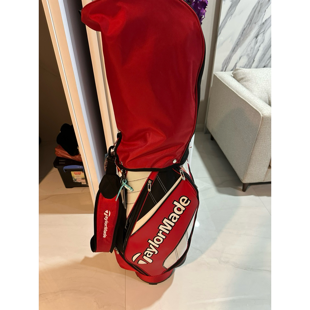 Taylormade Golf Bag (Used)