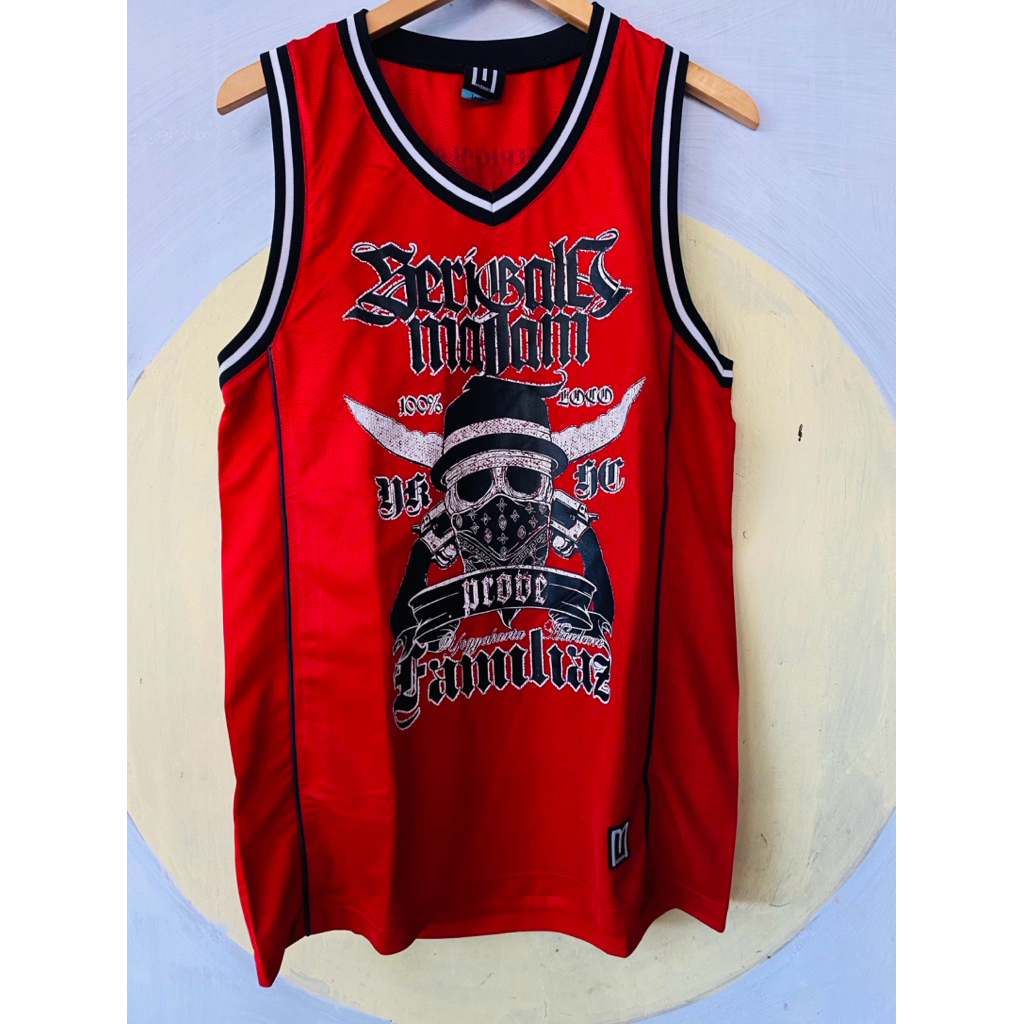 JERSEY SERIGALA MALAM MERCH