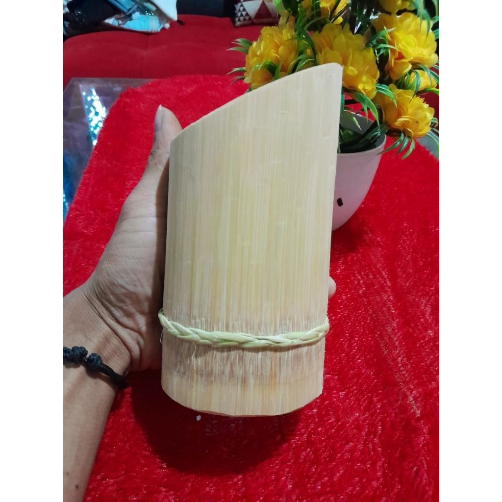 

kerajinan/tempat pensil pulpen/dari bahan bambu sudah pake simpay hoe/redyy isi 1pcs