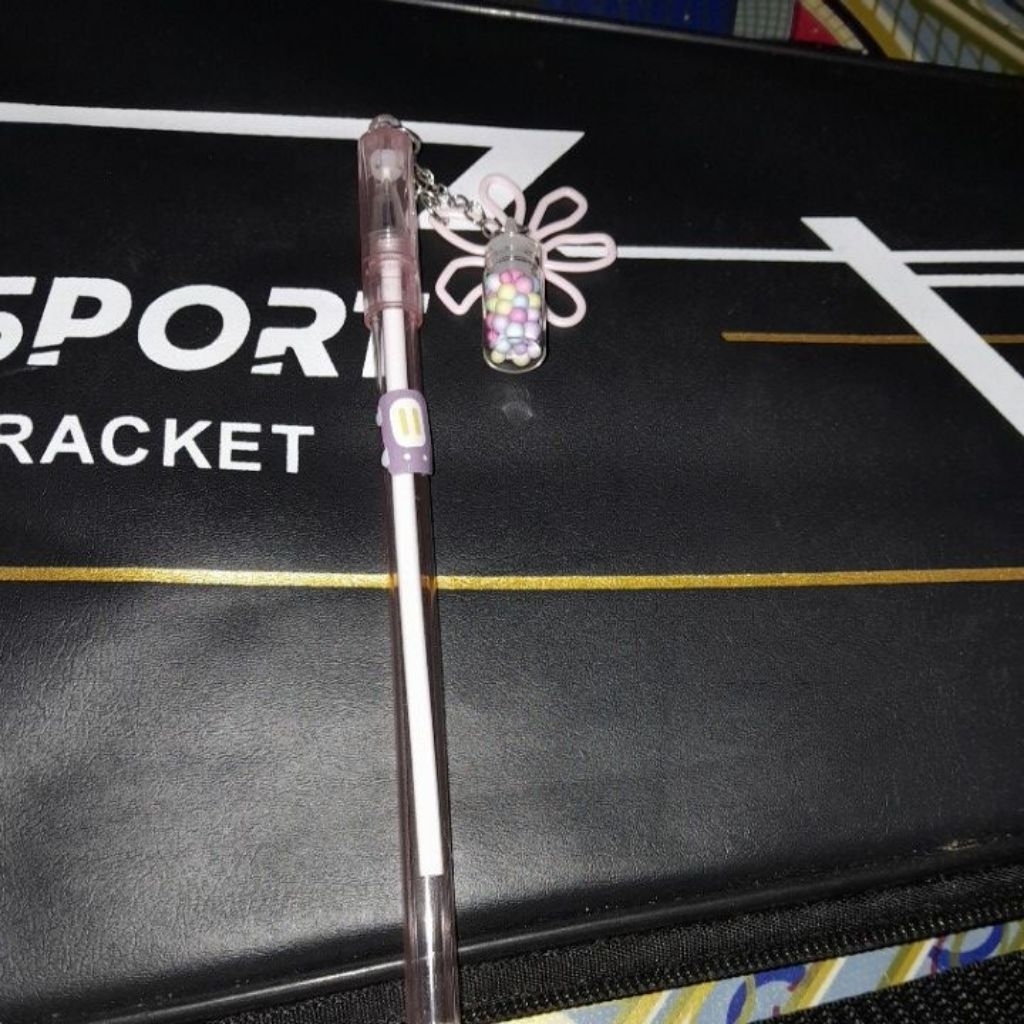 

polpen pink gantung