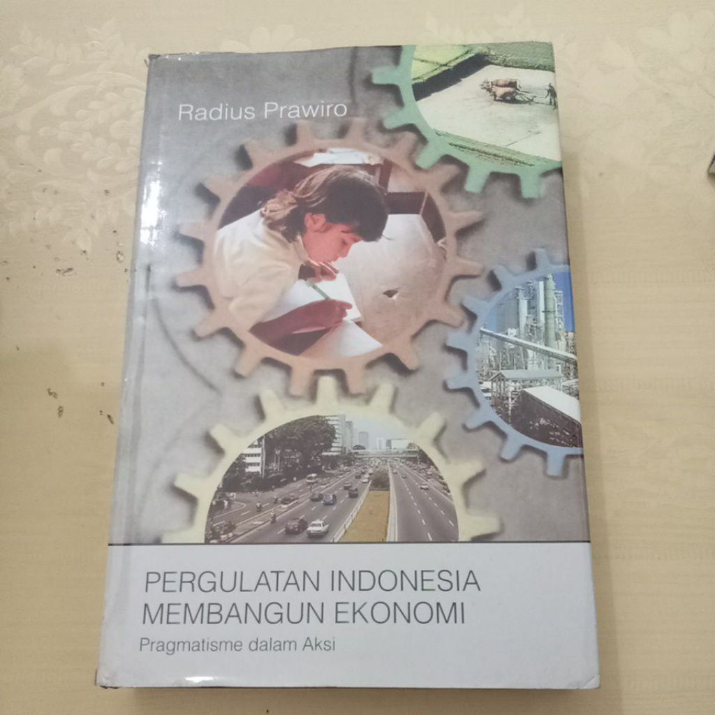 Buku ORI Pergulatan Indonesia Membangun Ekonomi Oleh Radius Prawiro