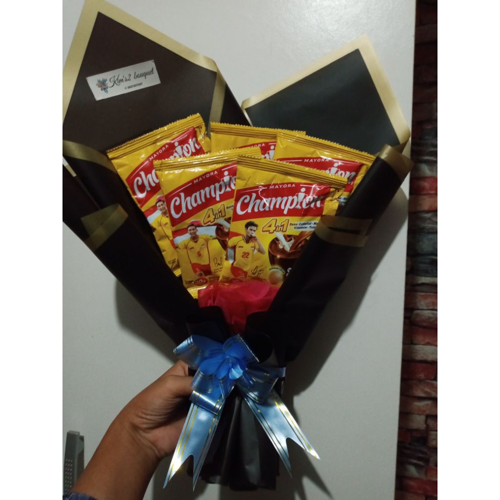 

READY STOK BUKET WISUDA/ SOUVENIR ULANG TAHUN ENERGEN CHAMPION