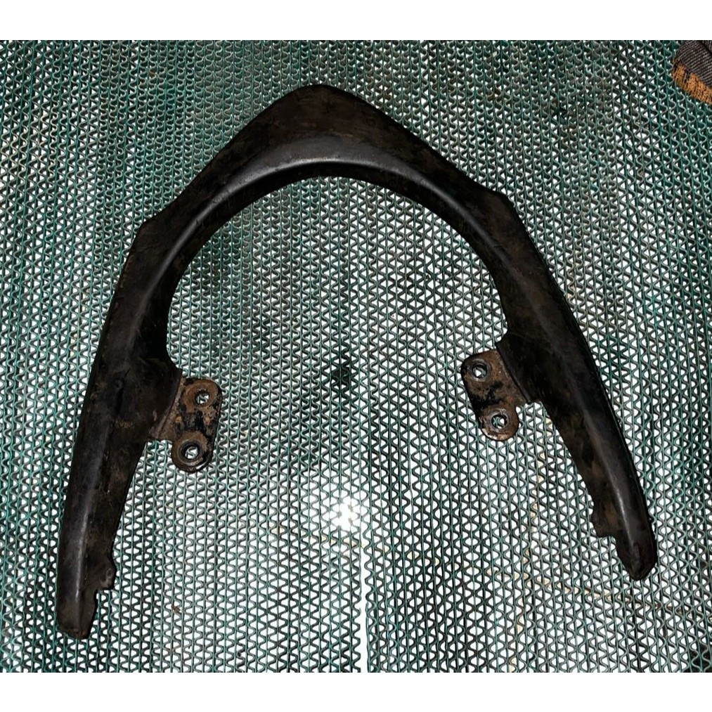 Behel belakang bagasi jok revo fit fi injeksi / behel jok Ori lepasan motor pnp revo absolute