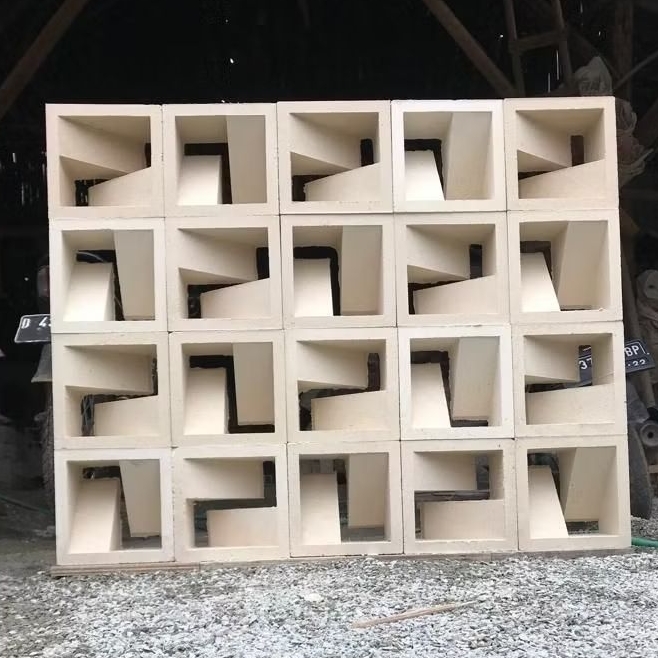 roster beton minimalis z dua sisi, loster beton minimalis, ventilasi udara, lubang angin, dekorasi d