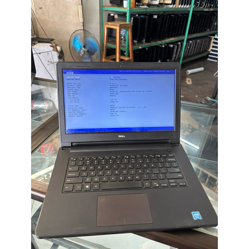LAPTOP DELL CELERON N3050 RAM 4gb SSD 32gb MURAH KALI