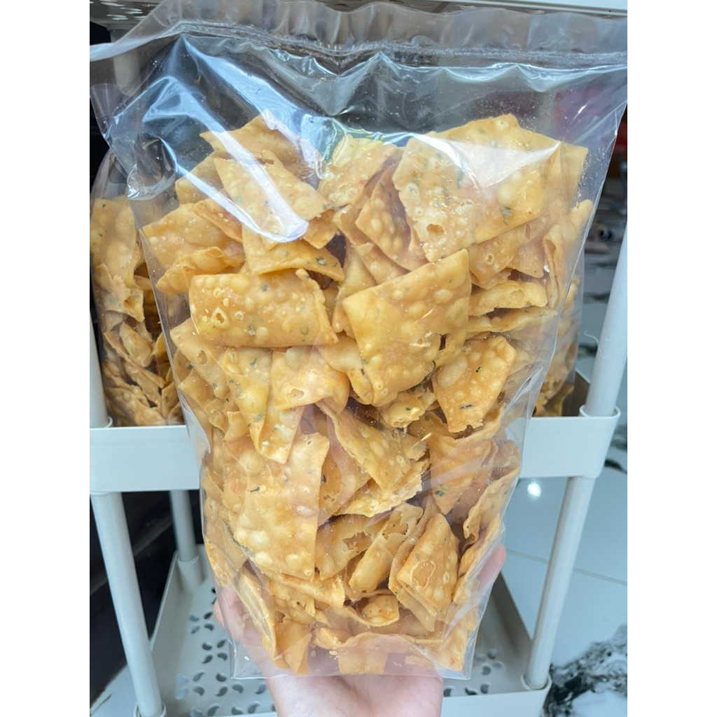

Keripik Kue Bawang/ Kue Bawang Medan
