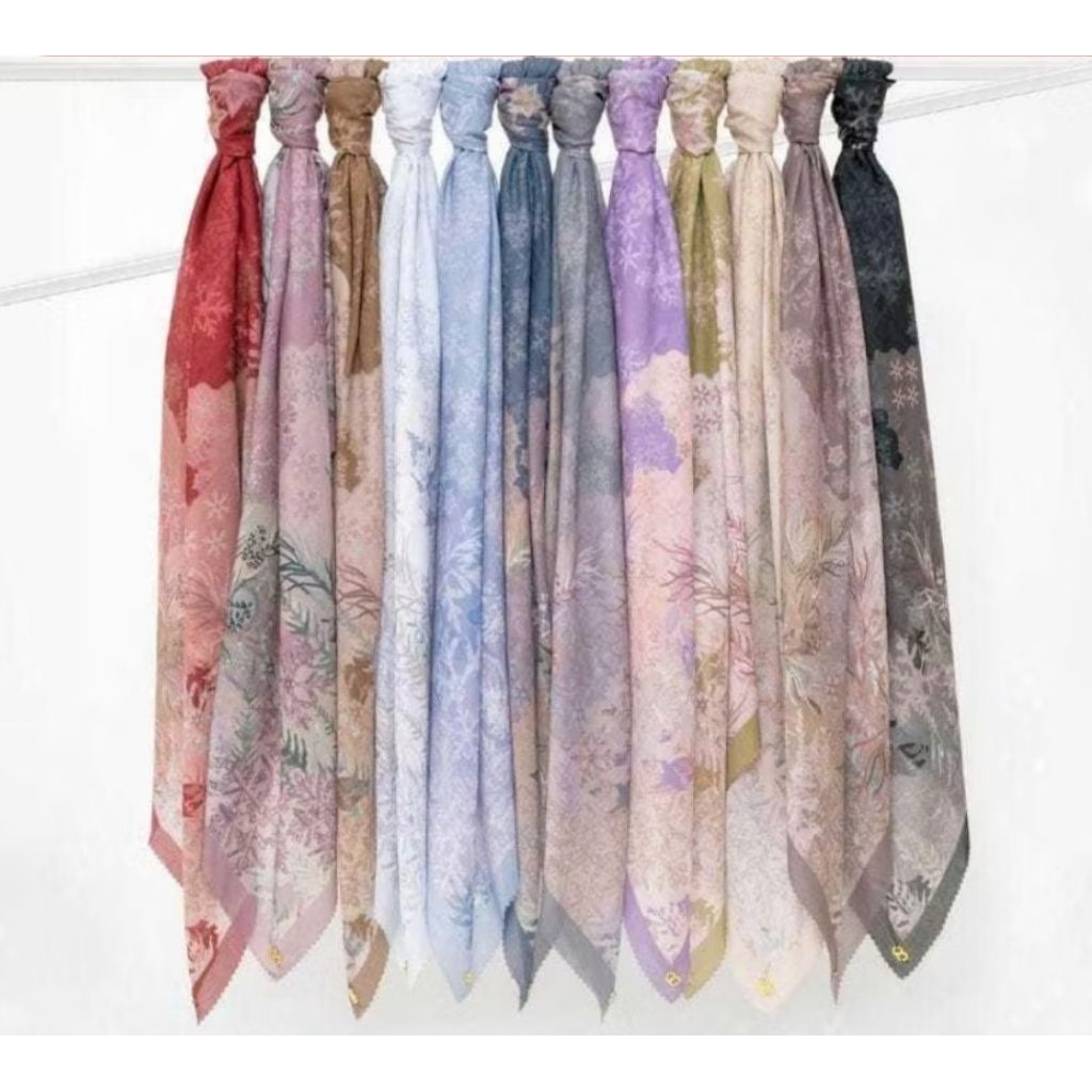 Buttonscarves Disney Frozen tdp holiday