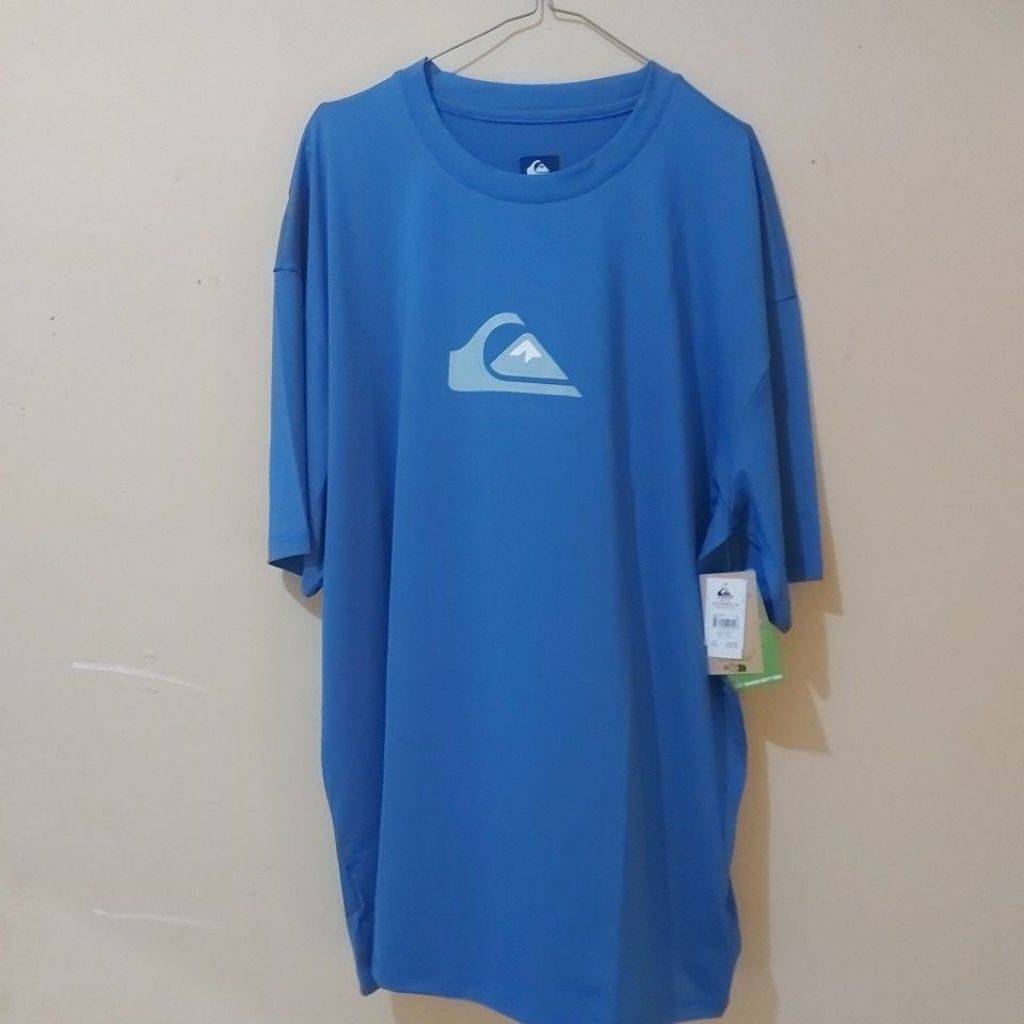 Baju Renang Pria Lengan Pendek Quiksilver size XL / Rashguard Short Sleeve Man Quiksilver size XL