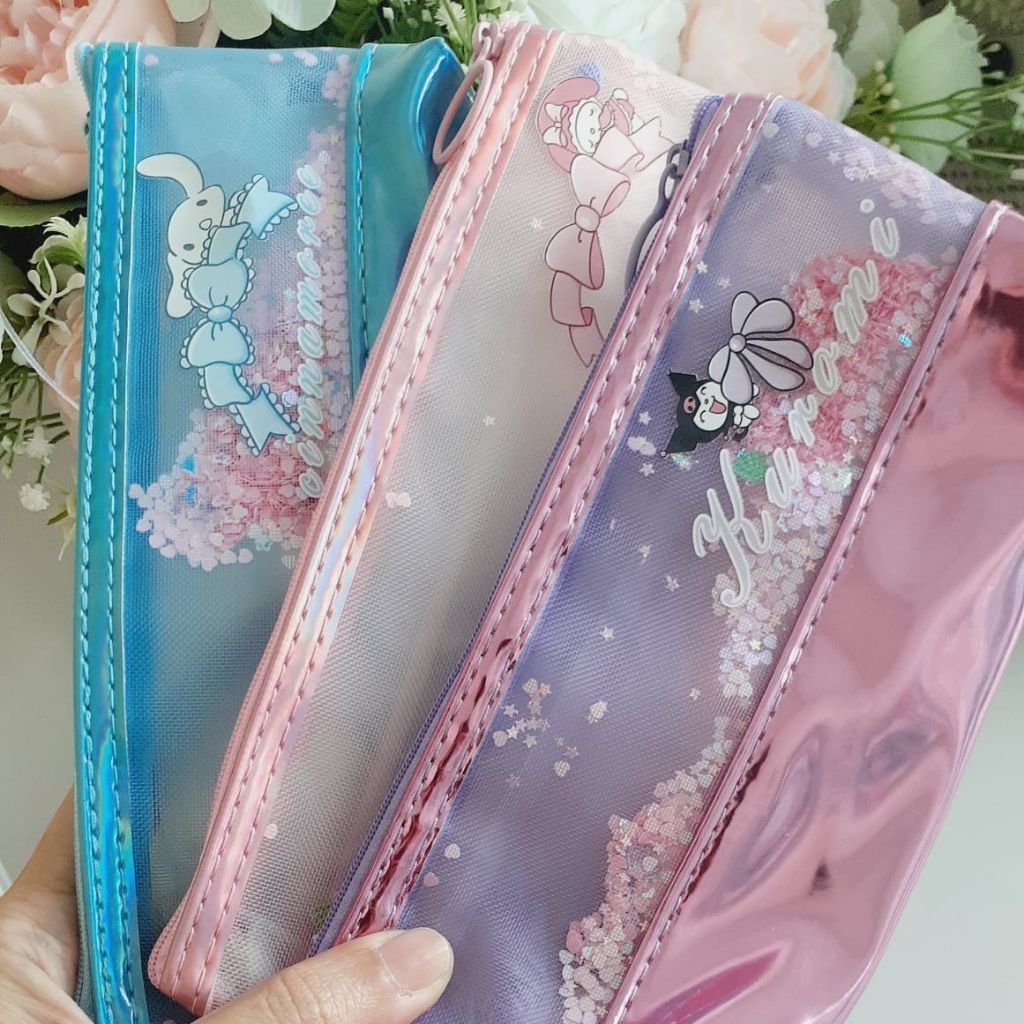 

Tempat Pensil Sanrio Gliter /Kotak Pensil Kuromi Cinnamoroll Blink blink /Pencil Case Kuromi Cinnamoroll
