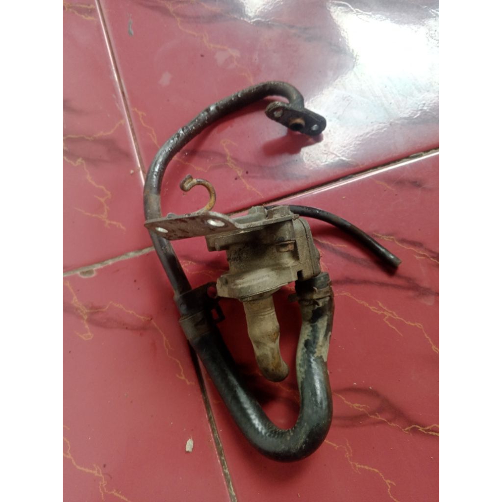 selang emisi supra 125 original copotan mot
