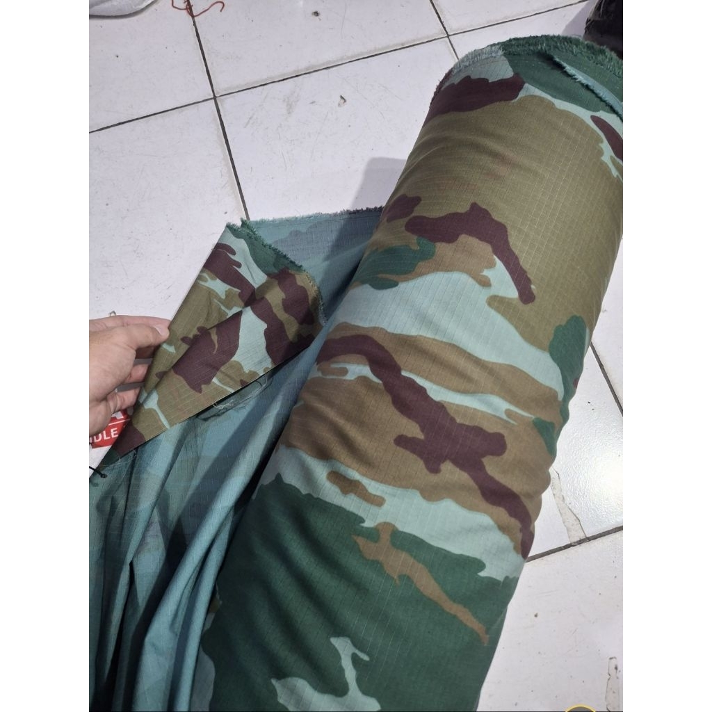 Bahan kain Sritex Loreng Paskas