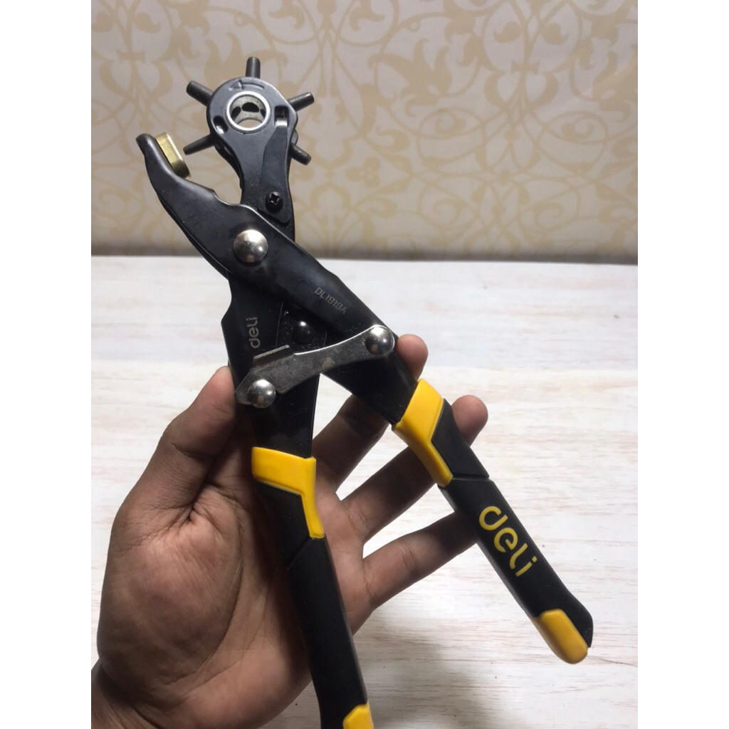 

Deli Tools Punch Piler Pelubang Kulit Mulus