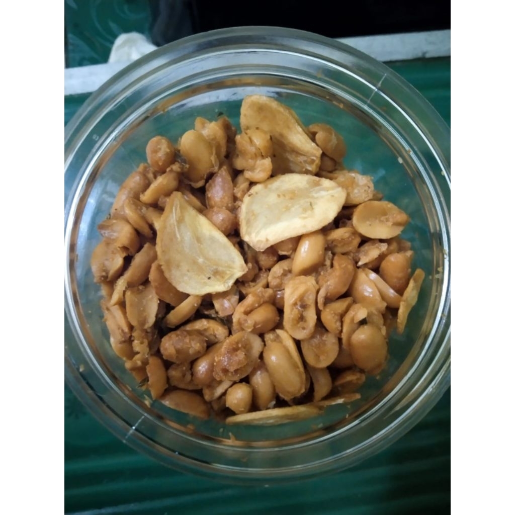 

kacang tojin yulia kaya rasa 400gr