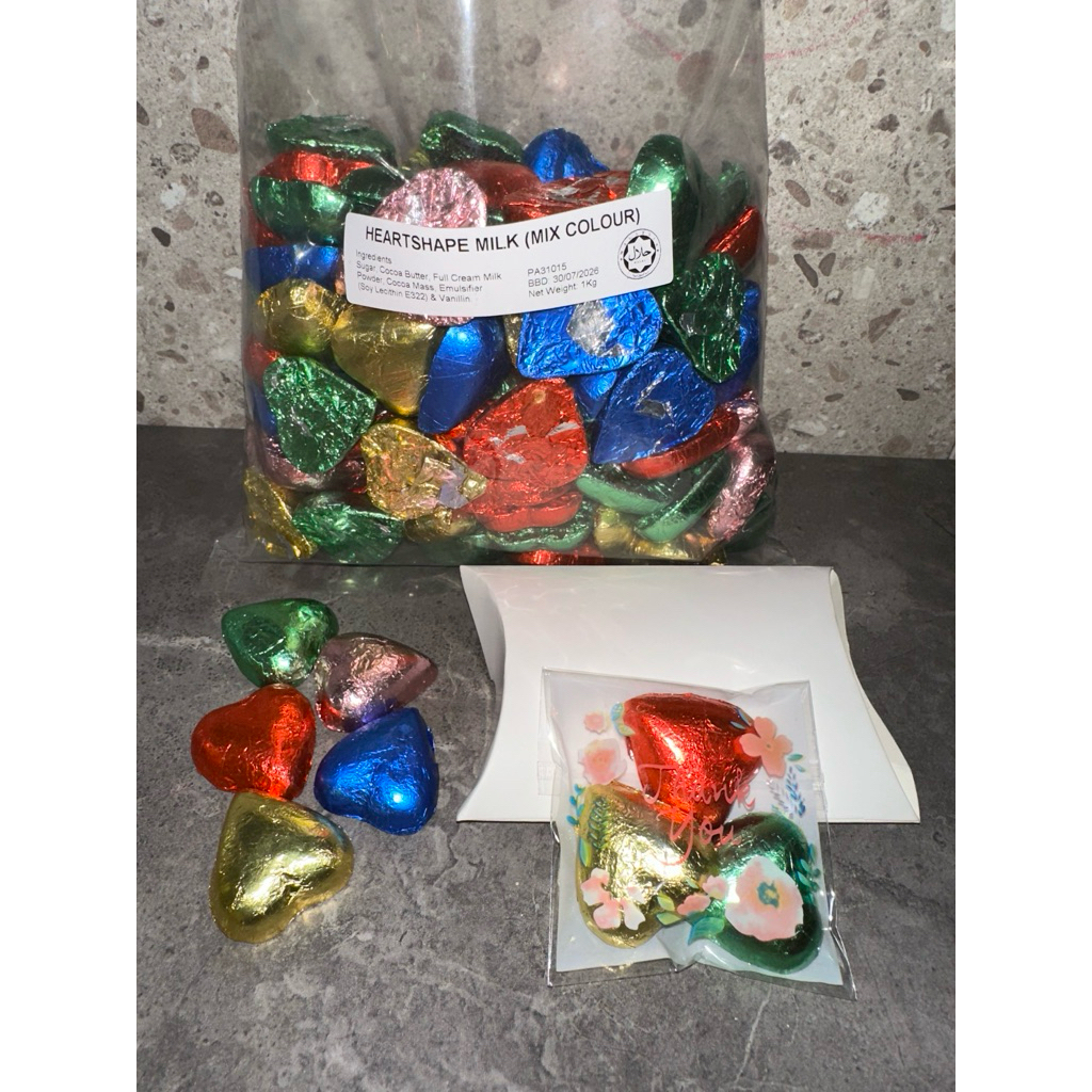 

Cokelat Alfredo bentuk love asli Malaysia