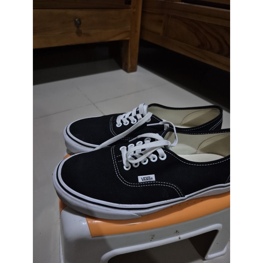vans resmi