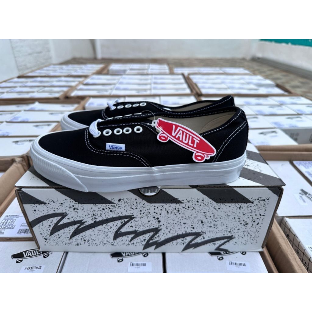 Vans Vault Authentic OG Lx Black White Original