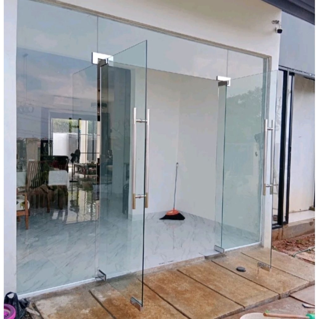 pintu floorhinge kaca tempered