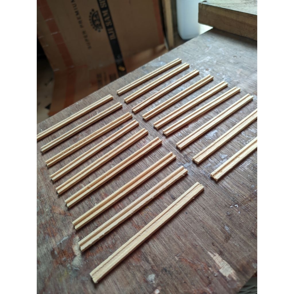 Kanal U bak truk miniatur truk plastik