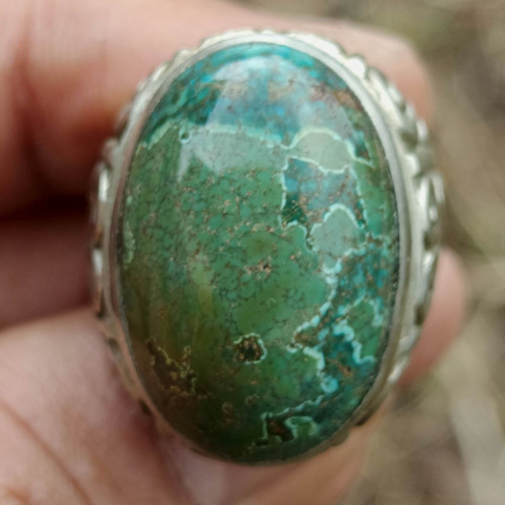 Batu Natural Pirus Hubei Unik Solid Dua Warna Hijau Urat Berkarakter  Keren Dim-25 Semi Mumbul