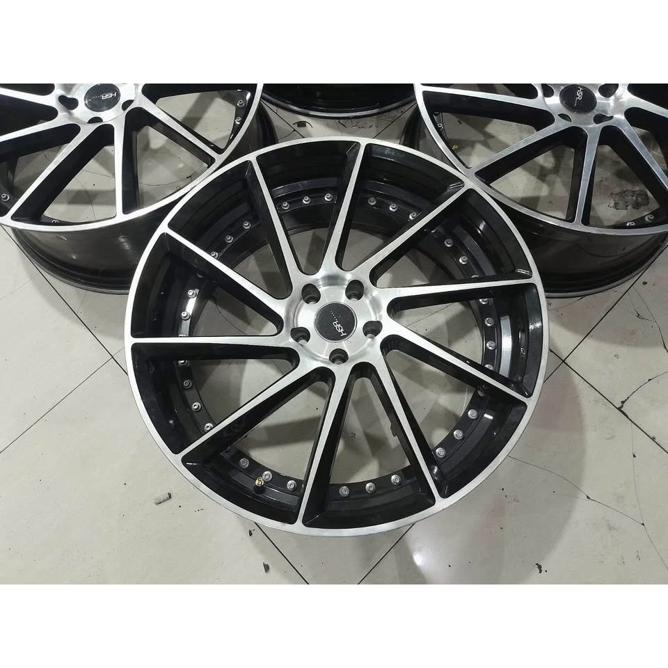 VELG MOBIL BEKAS SEKEN HSR CIAO RING 22 LEBAR 9 PCD 5X114 ET 35 VELG UNTUK MOBIL CRV X TRIL VITARA S
