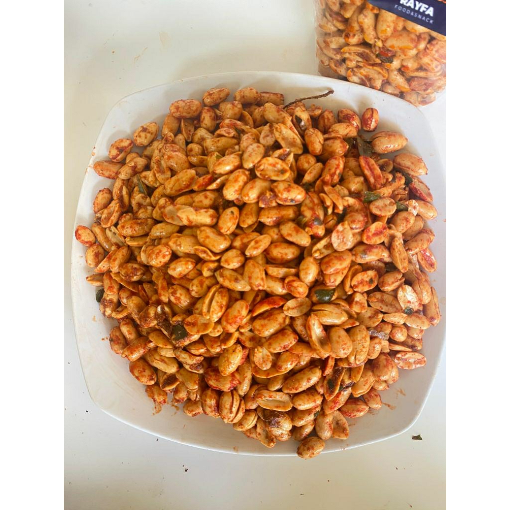 

100 gram kacang pedas daun jeruk manis gurih