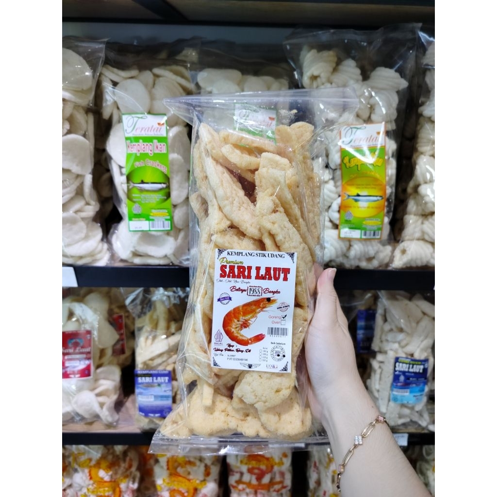 

Stik udang khas Bangka cap Sari Laut Belinyu