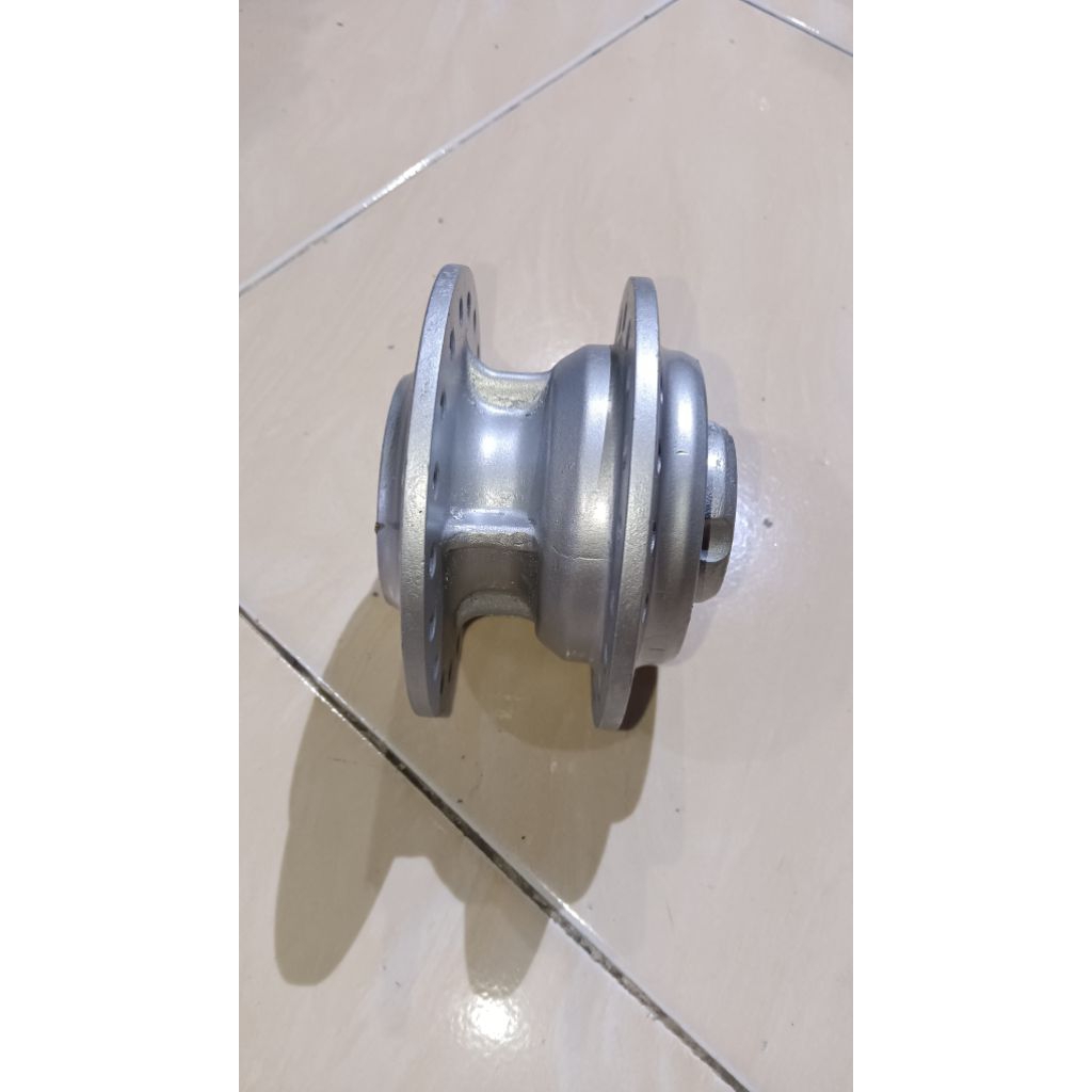 Tromol Depan Suzuki GT185 GT250 original