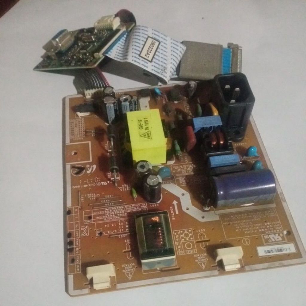 mesin monitor Samsung B1930 N normal