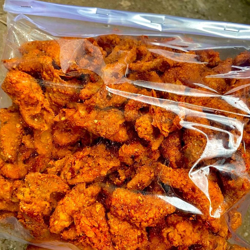 

Keripik Kulit Ayam Crispy Aroma Daun Jeruk 500 gram