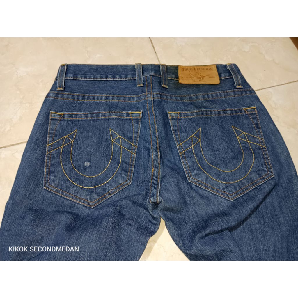 True Religion Jeans Slim Straight Size 33 Fit 34