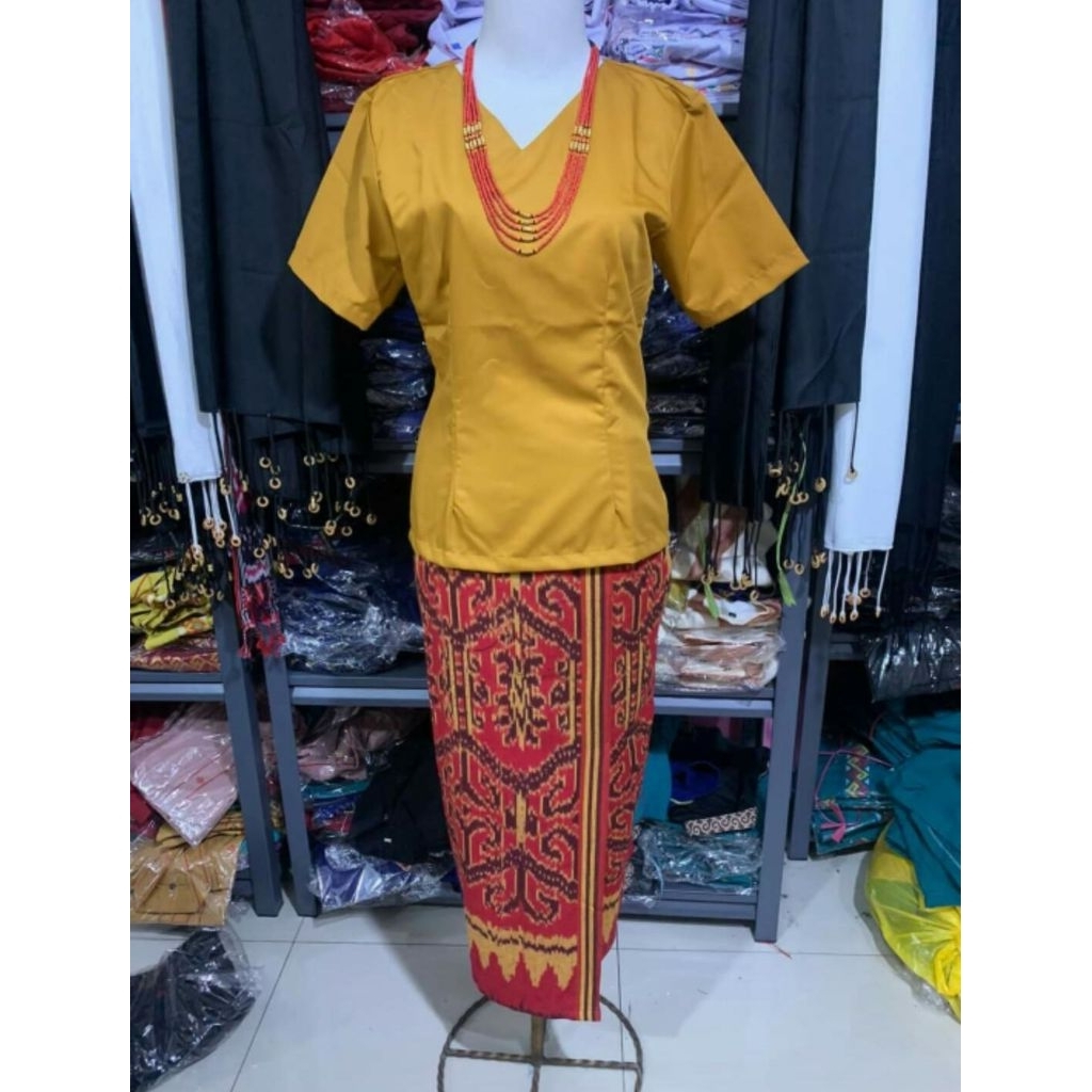 ONE SET BAJU ADAT TORAJA STELAN BAJU WANITA ETNIK ROK DAN BLOUSE