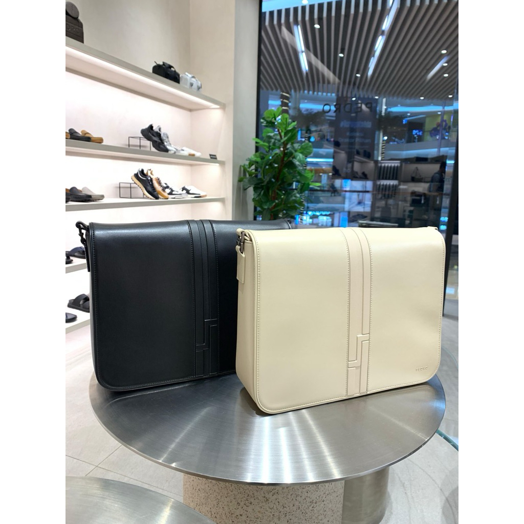 Tas pria slempang Pedro original