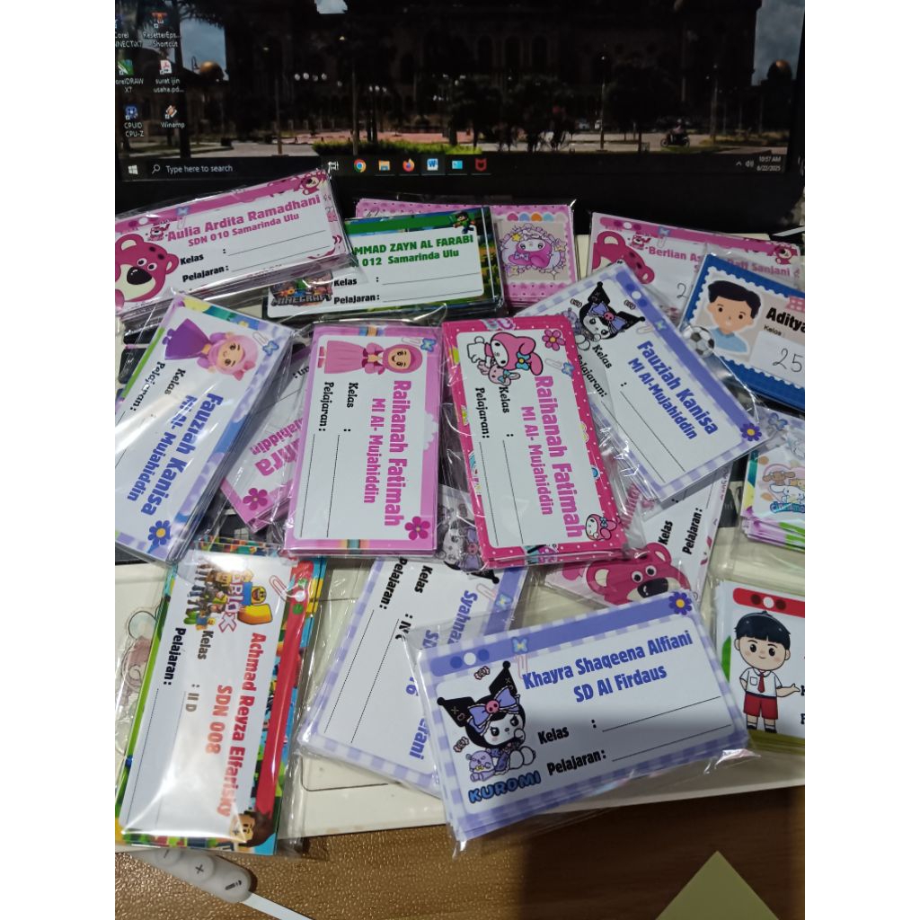 

Stiker Sampul Buku CUSTOM 1 Hari Jadi