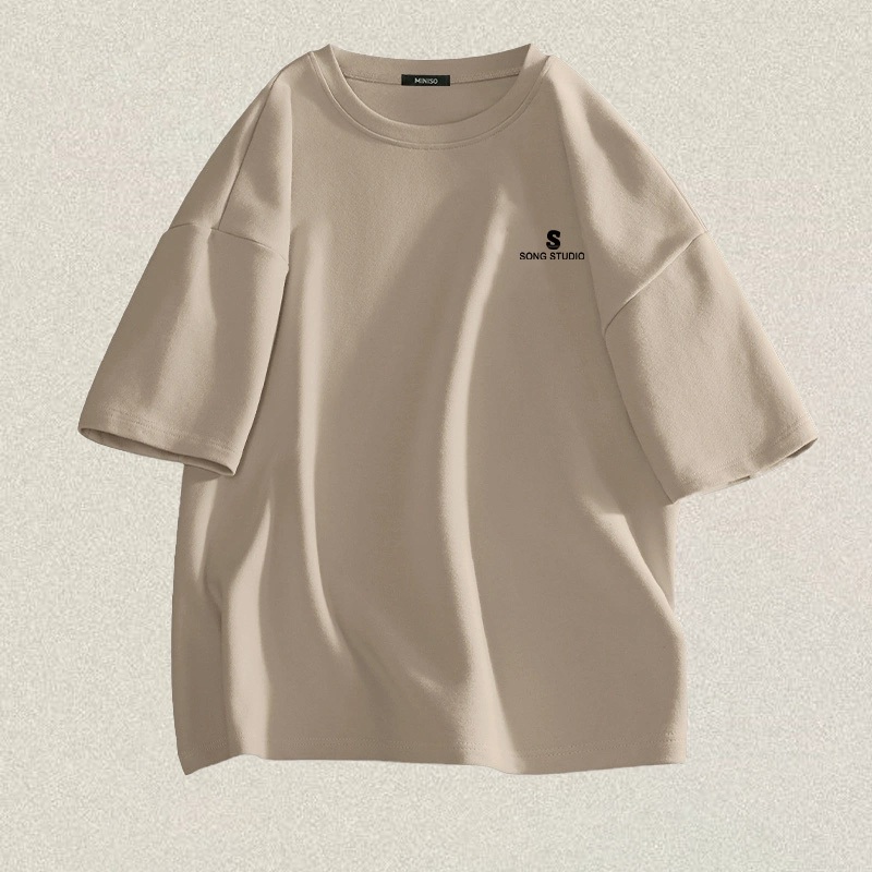 RENELLE Baju Kaos Oversize Pria | SONG STUDIO Ikon Kecil Sederhana Khaki Lengan Pendek | Kaos Pria D