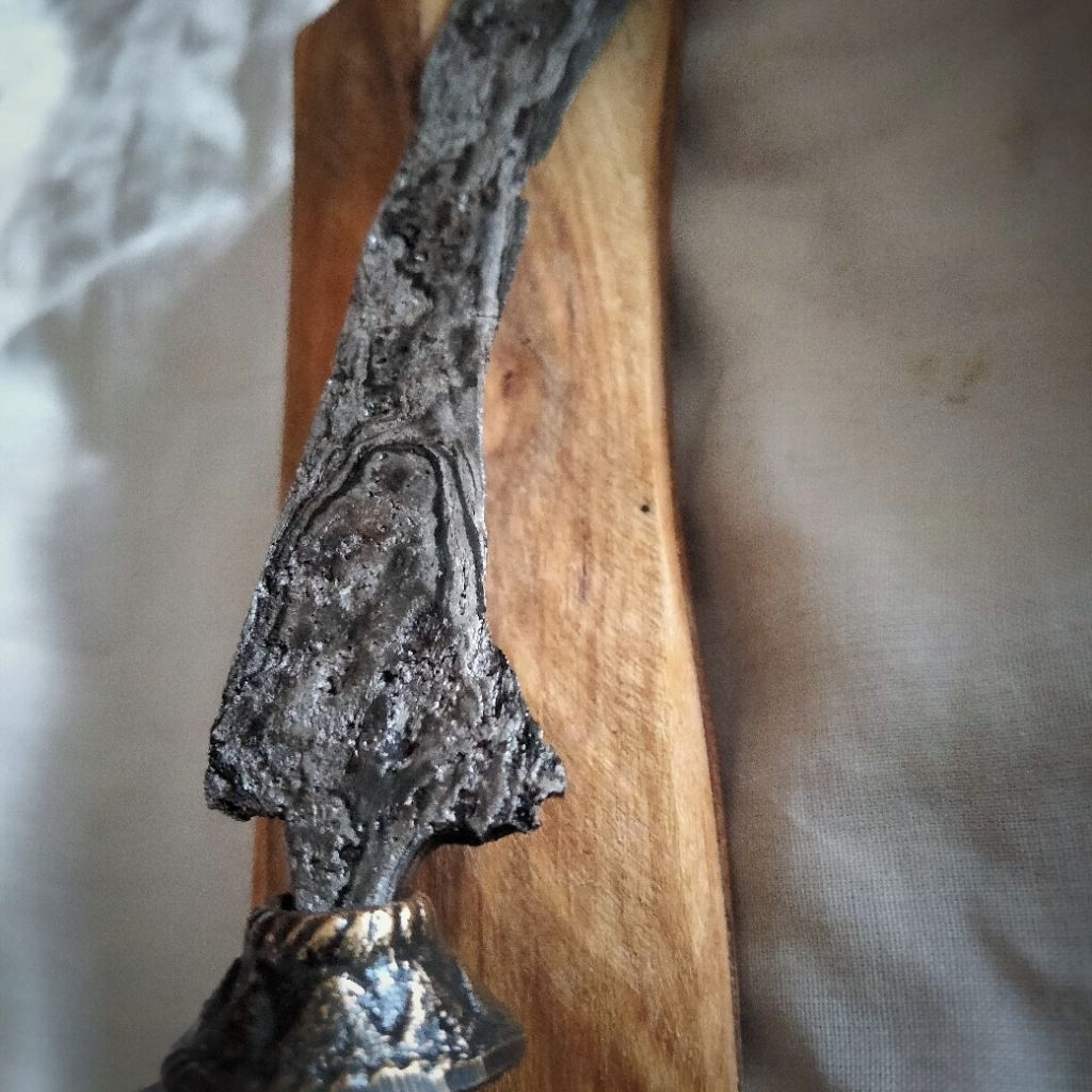 keris sepuh cundrik wilah membatu pamor pedaringan kebak est pajajaran awal