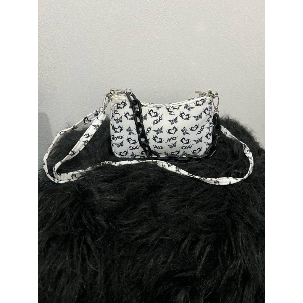 #TAS . Tas Shoulder Wanita #BERSHKA