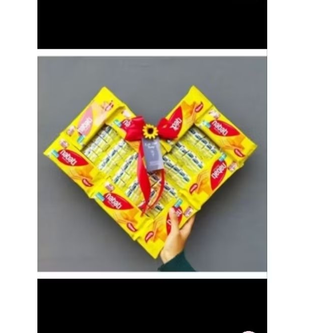 

SNACK LOVE VIRAL BOX HADIA SOVENIR POCKY LOVE EDISI WEDING, ULANG TAHUN, KADO WISUDA, VALENTIN.