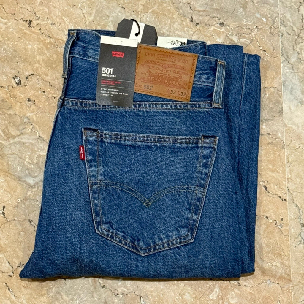Celana Panjang Jeans Pria 501 Original Fit Lightweight Denim 501-3644