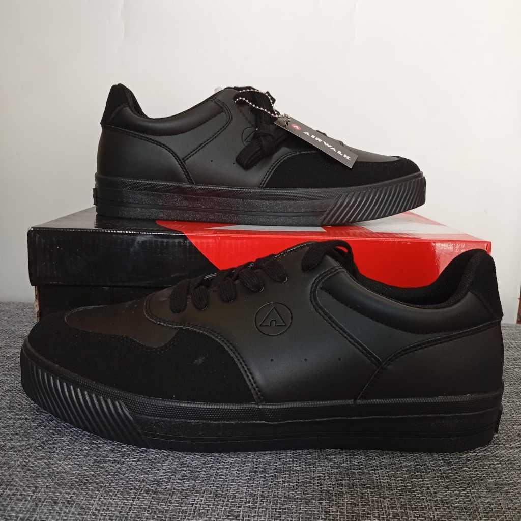 Sepatu Sneakers/Sepatu Sekolah Pria Airwalk Corliss Men's Lifestyle Shoes Full Black - ORIGINAL