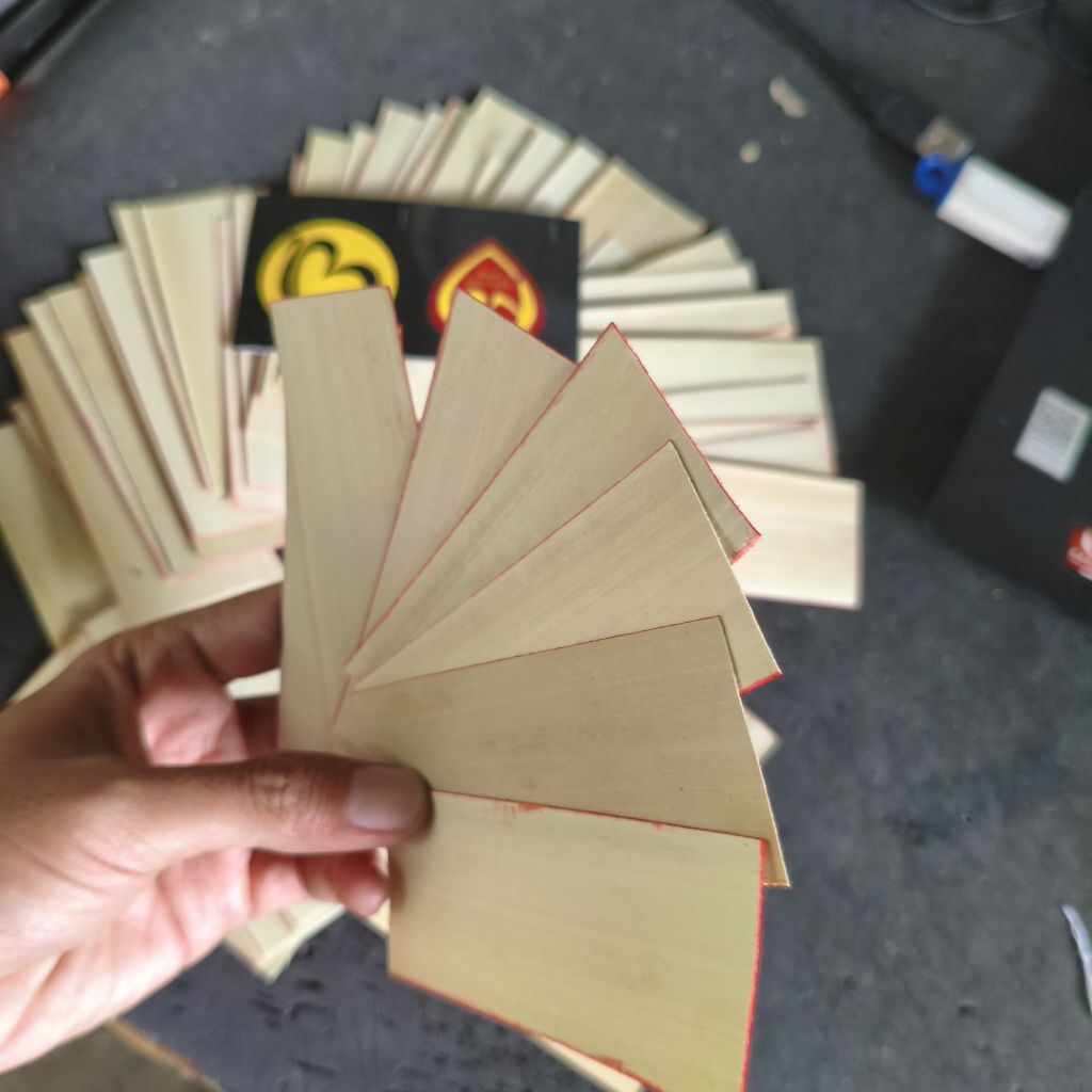 

Lontar panjang 10cm, untuk belajar nulis ataupun buat kerajinan