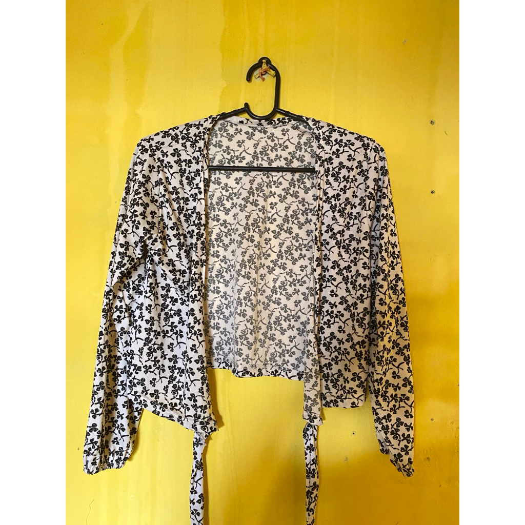 CARDIGAN MOTIF BUNGA