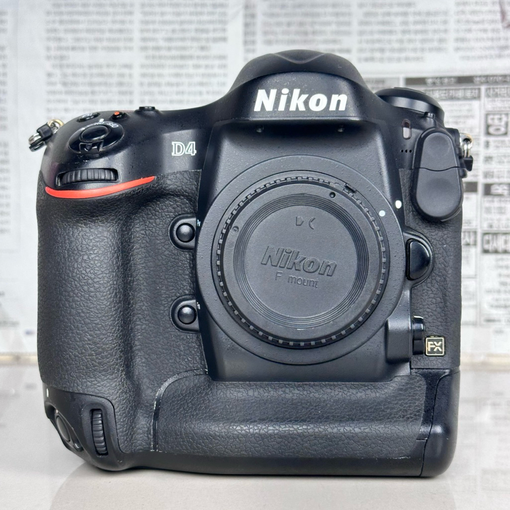 Nikon D4