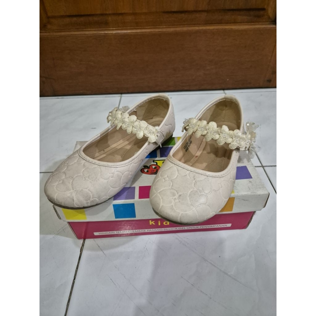 PRELOVED -- FLADEO Sepatu anak perempuan