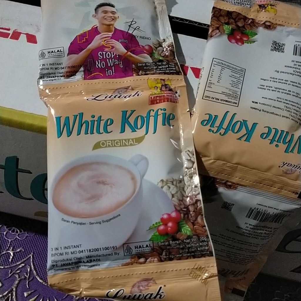 

Luwak White Koffie (1 renceng/10pcs)