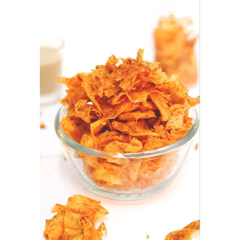 

pangsit pedas daun jeruk varian pedas/balado/renyah gurih