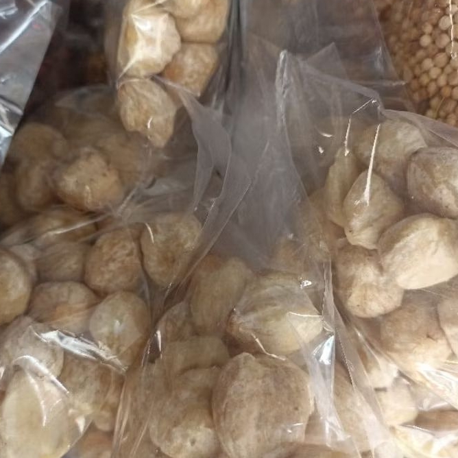 

Kemiri Bulat Utuh per Bungkus (Jambi)