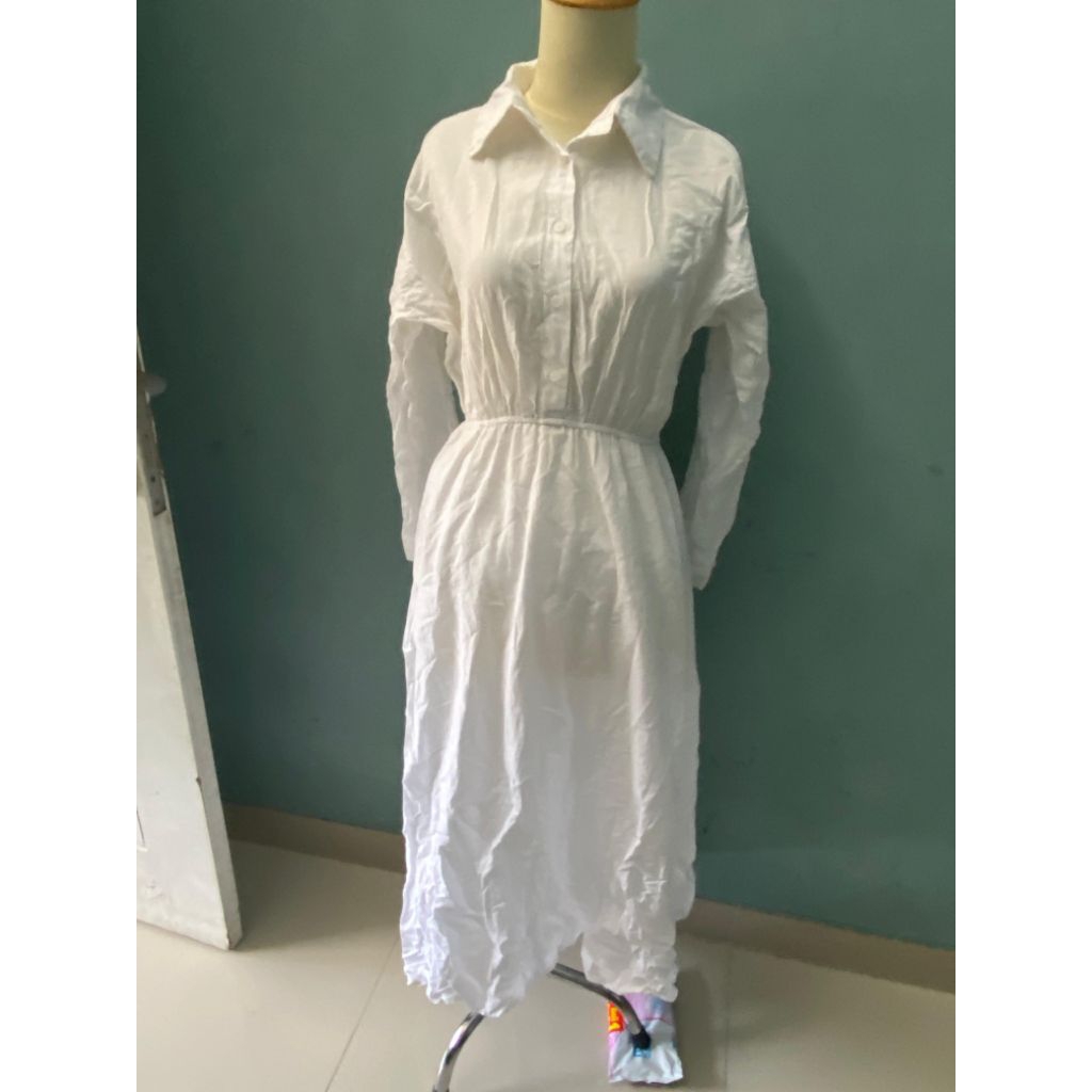 Dress Putih panjang lengan panjang Preloved