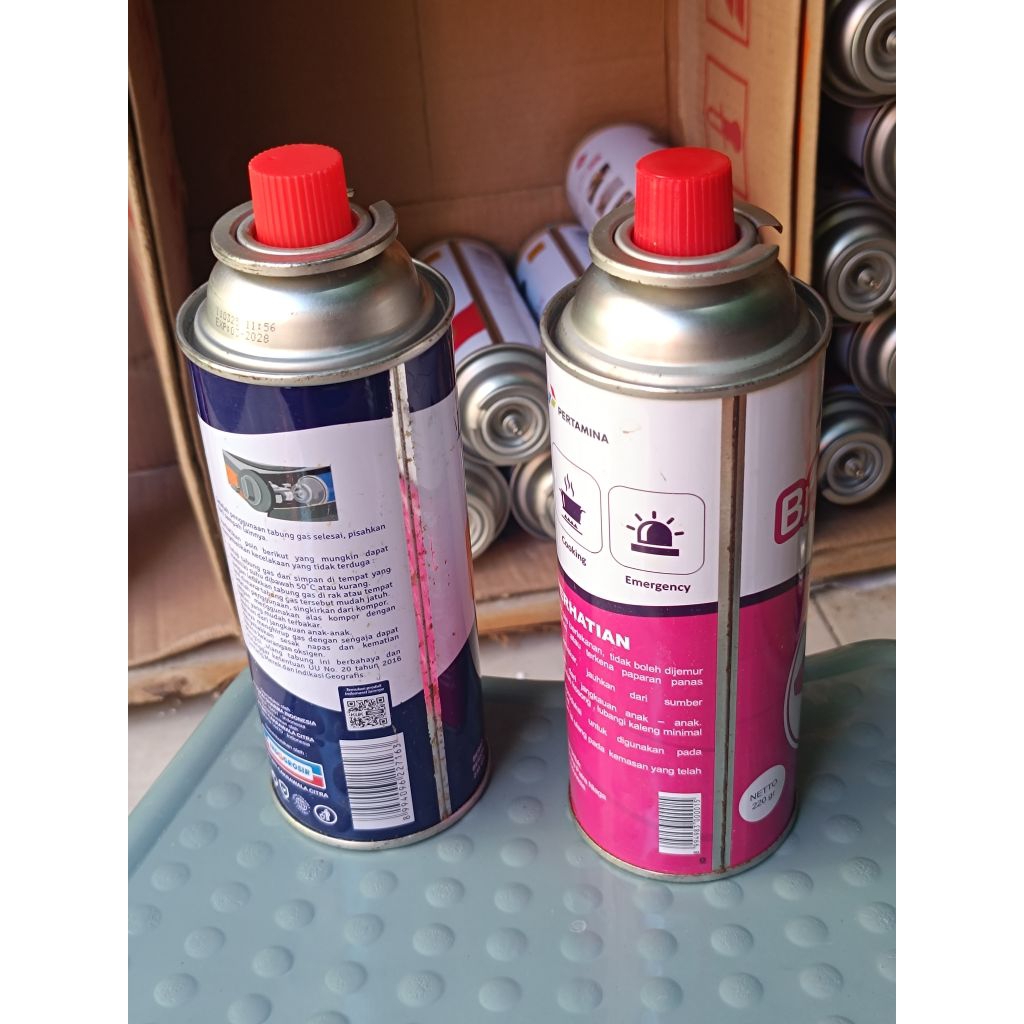 

kaleng sesuai foto+isi.karat sekitar 20%