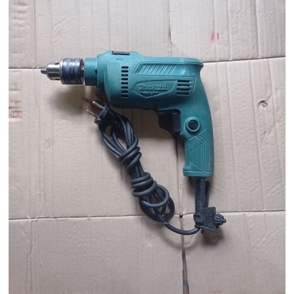 mesin bor 13mm makita M0801B(BEKAS)